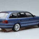 BMW Alpina B10 E34 4.0 Touring Albastru Otto 1:18 OT944 Rășină - image 2 of 6