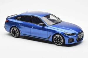 BMW i4 M50 G26 Albastru Otto 1:18 OT453 Rășină - imaginea 4 din 6