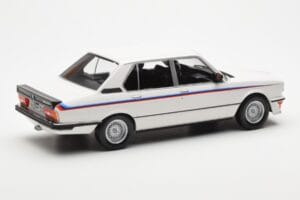BMW M535i E12 Alb Norev 1:18 183265 Metal - imaginea 2 din 5