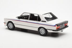 BMW M535i E12 Alb Norev 1:18 183265 Metal - imaginea 4 din 5