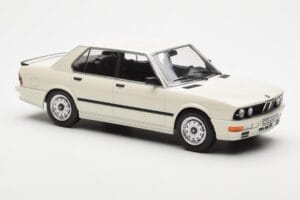 BMW M535i E28 Alb Norev 1:18 183260 Metal - imaginea 4 din 6