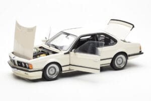 BMW M635 CSi E24 Alb Dealer Edition AUTOart 1:18 80430145829 Metal - imaginea 2 din 8