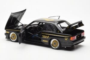 BMW M3 E30 #3 J. Richards Austrian Airlines ATCC 1987 AUTOart 1:18 88745 Metal - imaginea 5 din 8