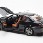 BMW M3 E46 Negru AUTOart 1:18 - image 5 of 8