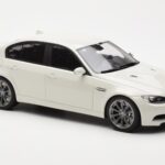 BMW M3 E90 Sedan Alb GT Spirit 1:18 - image 4 of 6
