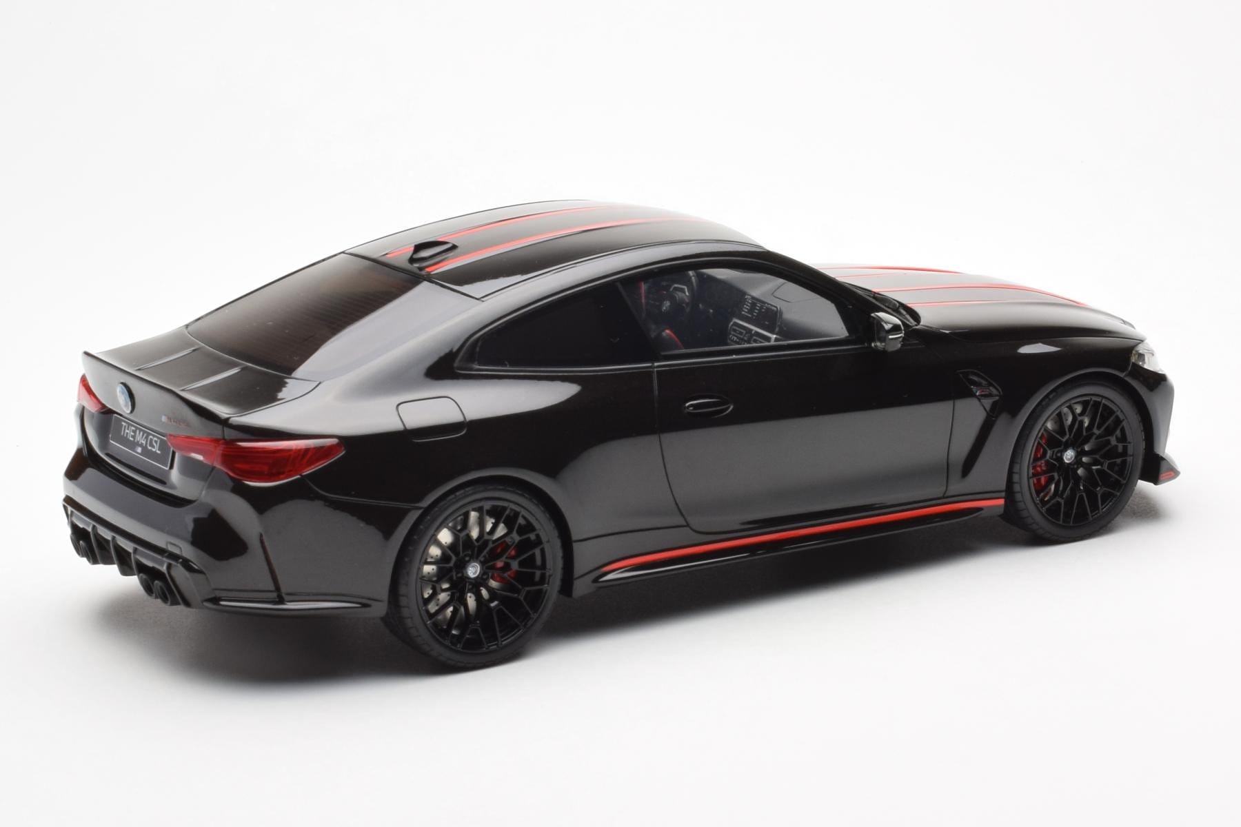 BMW M4 G82 CSL Sapphire Negru GT Spirit 1:18 GT904 Rășină - imaginea 2 din 6