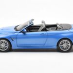 BMW M4 F83 Cabriolet Yas Marina Albastru Paragon 1:18 - image 4 of 8