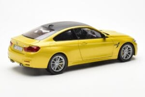 BMW M4 F82 Austin Galben Metallic Paragon 1:18 80432339606 Metal - imaginea 3 din 8