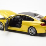 BMW M4 F82 Austin Galben Metallic Paragon 1:18 - image 5 of 8