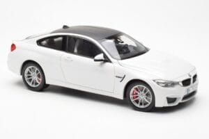 BMW M4 F82 Frozen Brilliant Alb Paragon 1:18 PA-97101 Metal - imaginea 6 din 8
