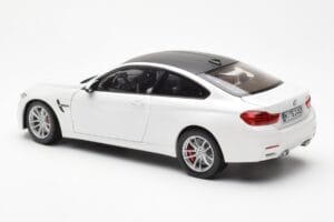 BMW M4 F82 Frozen Brilliant Alb Paragon 1:18 PA-97101 Metal - imaginea 7 din 8