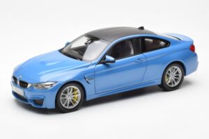 BMW M4 F82 Yas Marina Albastru Paragon 1:18 PA-97102
