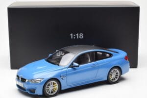 BMW M4 F82 Yas Marina Albastru Paragon 1:18 PA-97102 Metal - imaginea 8 din 8