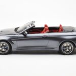 BMW M4 F83 Cabriolet Gri GT Spirit 1:18 - image 3 of 6
