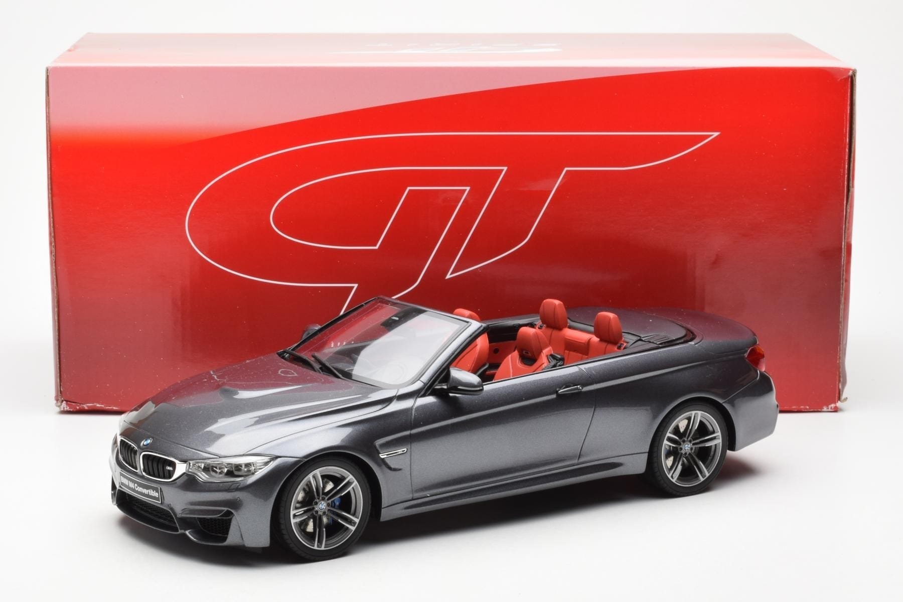 BMW M4 F83 Cabriolet Gri GT Spirit 1:18 GT081 Rășină - imaginea 6 din 6