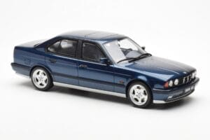 BMW M5 E34 Albastru Metallic Otto 1:18 OT576 Rășină - imaginea 4 din 6