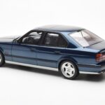 BMW M5 E34 Albastru Metallic Otto 1:18 - image 5 of 6