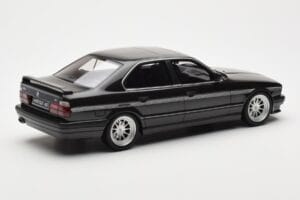 BMW M5 E34 Hartge H5 V12 Diamond Negru Metallic Otto 1:18 OT362 Rășină - imaginea 2 din 6
