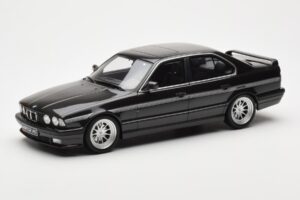 BMW M5 E34 Hartge H5 V12 Diamond Negru Metallic Otto 1:18 OT362