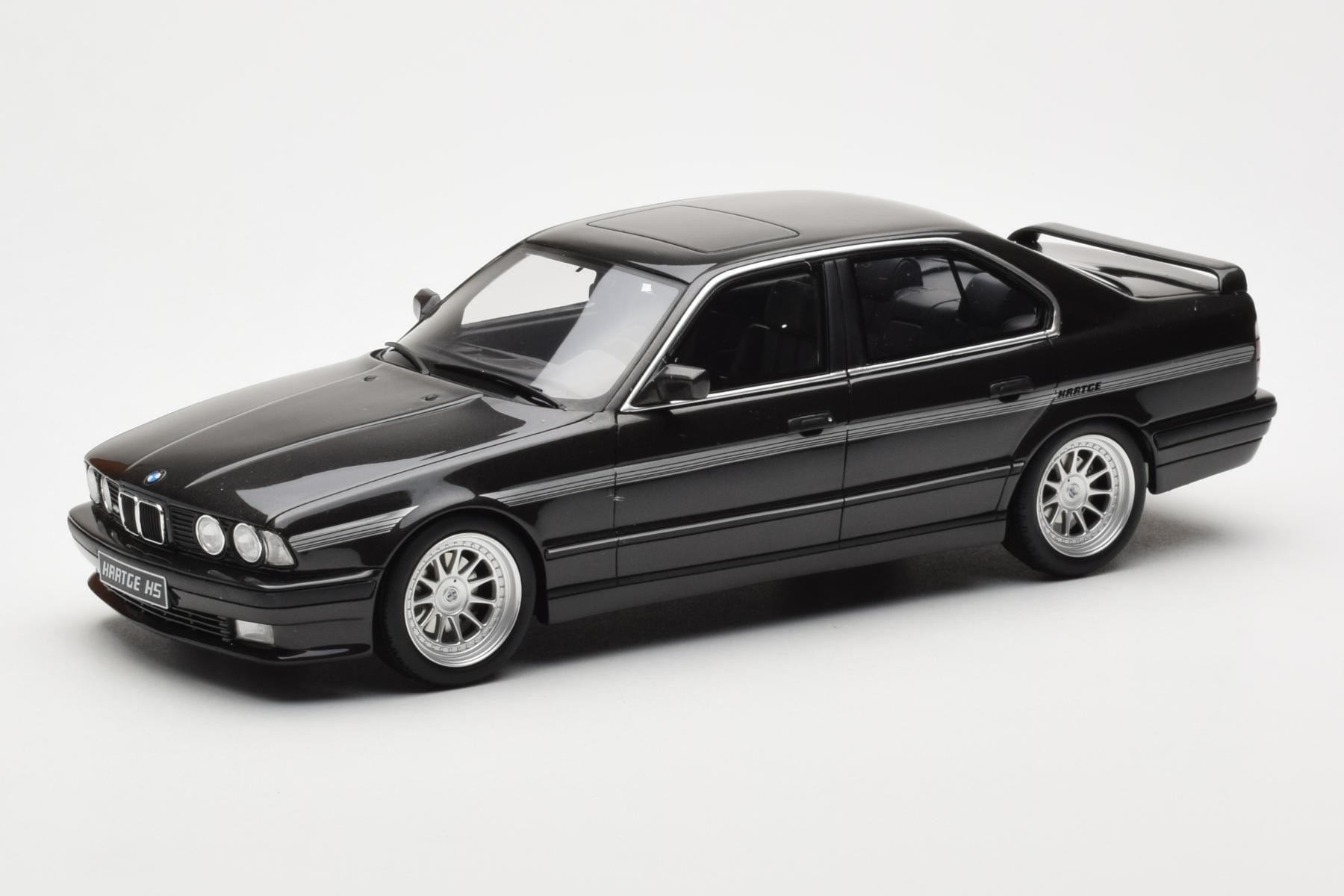 BMW M5 E34 Hartge H5 V12 Diamond Negru Metallic Otto 1:18 OT362 Rășină
