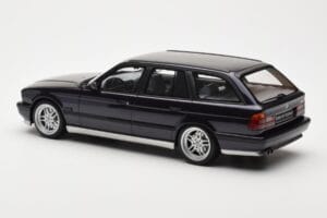 BMW M5 E34 Touring Diamond Negru Otto 1:18 OT198 Rășină - imaginea 5 din 6