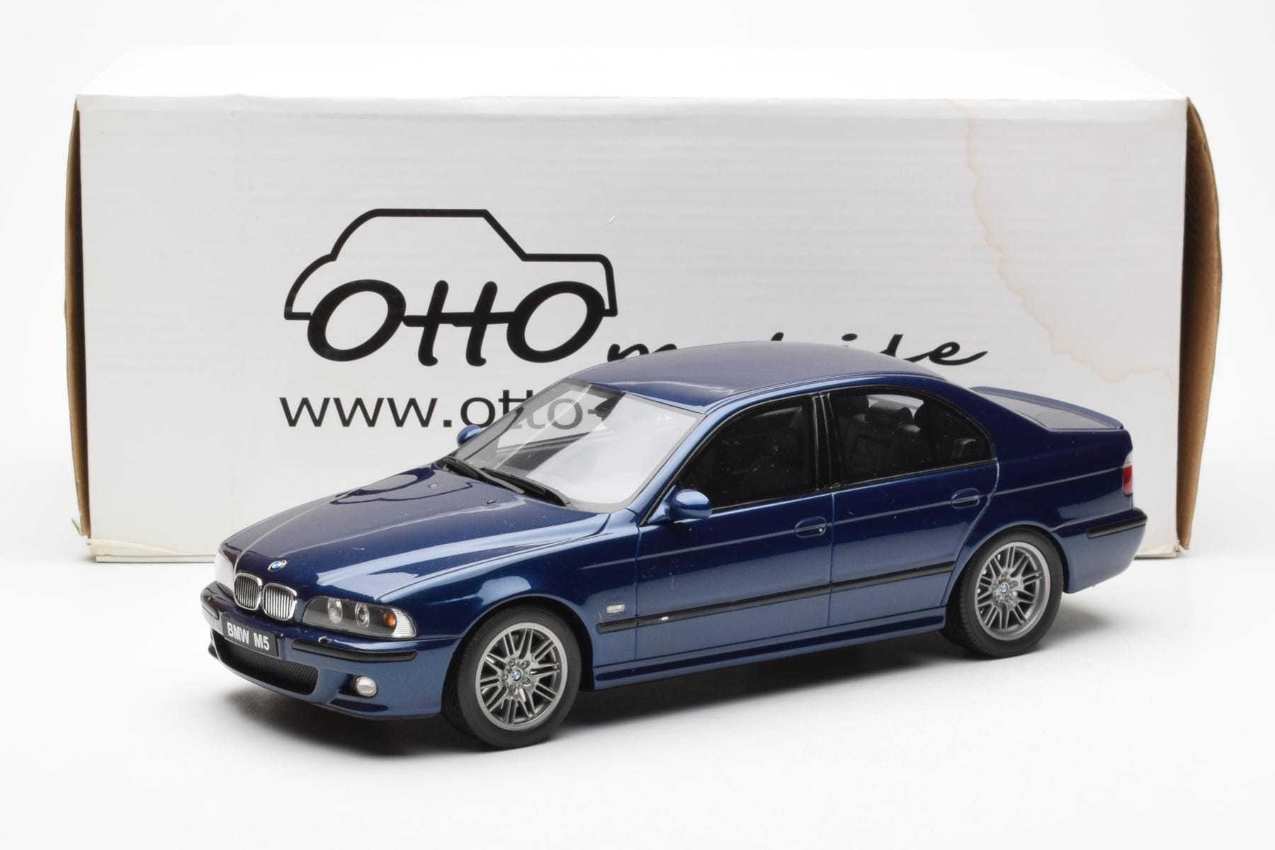 BMW M5 E39 Avus Blue Paint Issue Otto 1:18 OT070 Rășină - imaginea 6 din 6