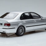 BMW M5 E39 Argintiu Otto 1:18 - image 2 of 7