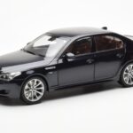 BMW M5 E60 Carbon Negru Kyosho 1:18
