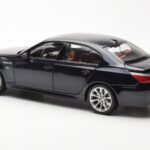 BMW M5 E60 Carbon Negru Kyosho 1:18 - image 7 of 8