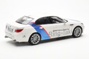 BMW M5 E60 Ring Taxi Nurburgring Kyosho 1:18 08593RT Metal - imaginea 3 din 8