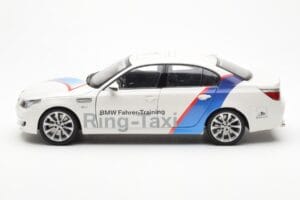 BMW M5 E60 Ring Taxi Nurburgring Kyosho 1:18 08593RT Metal - imaginea 4 din 8