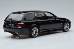 BMW M5 E61 Touring Negru Otto 1:18 OT1020 Rășină - imaginea 2 din 6