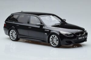 BMW M5 E61 Touring Negru Otto 1:18 OT1020 Rășină - imaginea 4 din 6