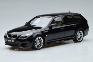 BMW M5 E61 Touring Negru Otto 1:18