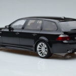 BMW M5 E61 Touring Negru Otto 1:18 - image 5 of 6