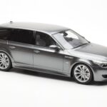 BMW M5 E61 Touring Gri Otto 1:18 - image 4 of 6