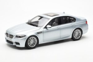 BMW M5 F10 Silverstone Argintiu Paragon 1:18 80432186353