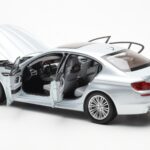 BMW M5 F10 Silverstone Argintiu Paragon 1:18 80432186353 - image 5 of 8