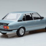 BMW M535i E12 Albastru Norev 1:18 - image 2 of 6
