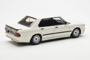 BMW M535i E28 Alpine Alb AUTOart 1:18 75161 Metal - imaginea 3 din 10