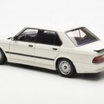 BMW M535i E28 Alpine Alb AUTOart 1:18 - image 7 of 10