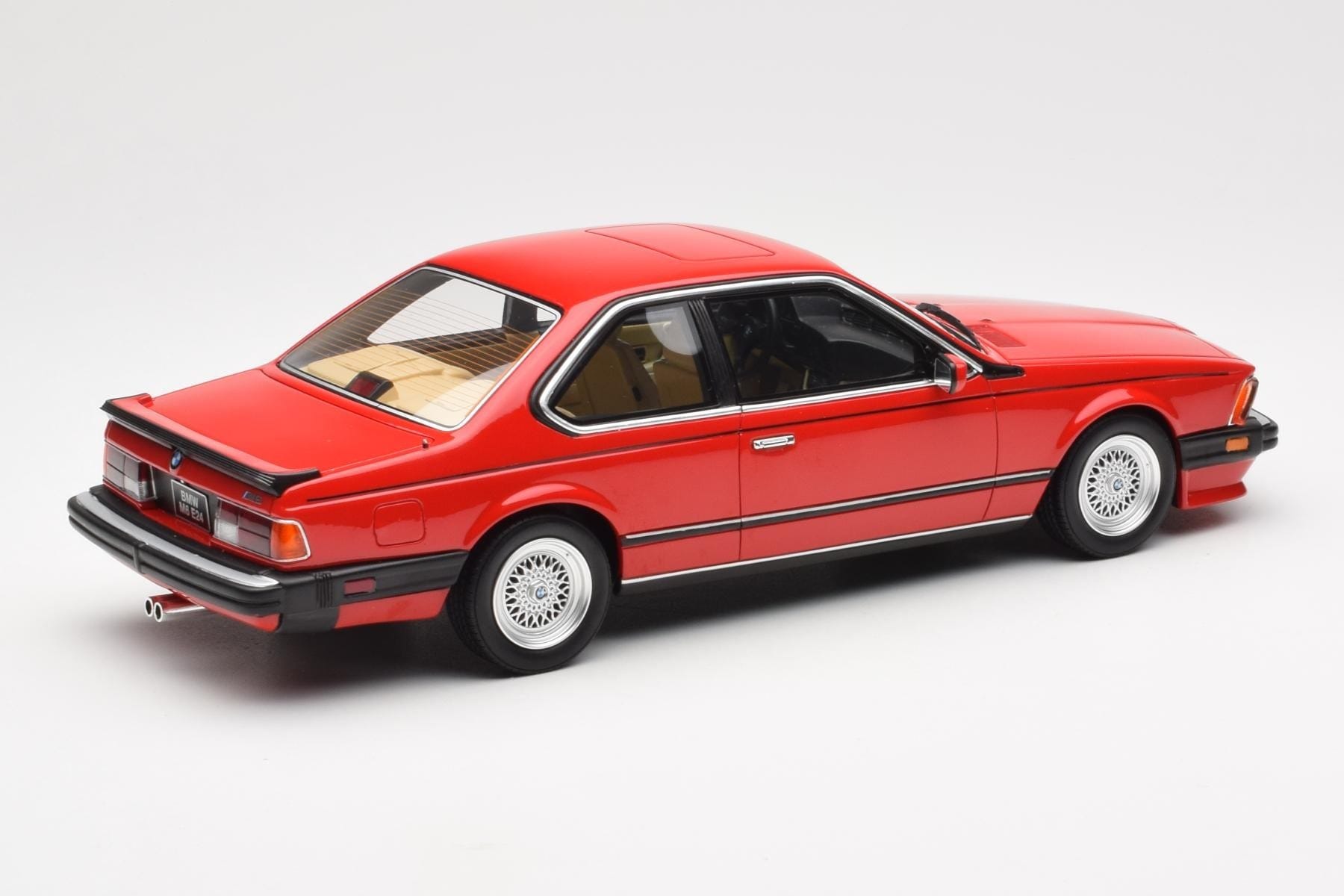 BMW M635 CSi E24 Henna Roșu Otto 1:18 OT1018 Rășină - imaginea 2 din 6