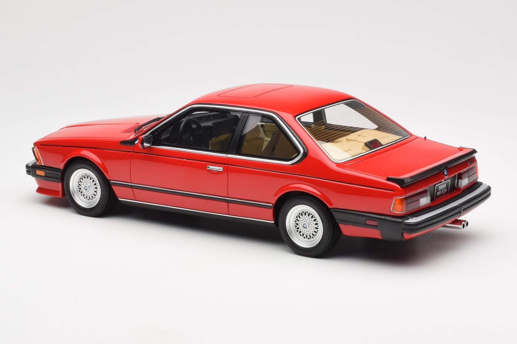 BMW M635 CSi E24 Henna Roșu Otto 1:18 OT1018 Rășină - imaginea 5 din 6