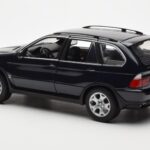 BMW X5 4.4i E53 Albastru Închis Kyosho 1:18 - image 7 of 8
