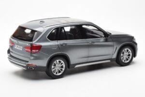 BMW X5 F15 Space Gri Paragon 1:18 80432318988 Metal - imaginea 3 din 8