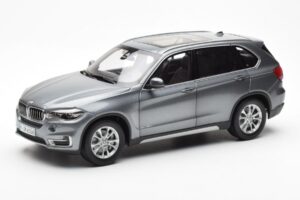 BMW X5 F15 Space Gri Paragon 1:18