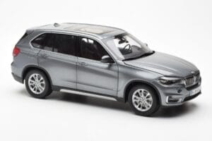 BMW X5 F15 Space Gri Paragon 1:18 80432318988 Metal - imaginea 6 din 8
