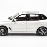 BMW X5 G05 Alb Paragon 1:18 - image 4 of 8