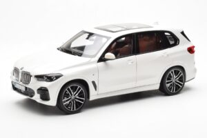 BMW X5 G05 Alb Paragon 1:18
