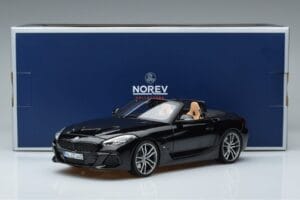 BMW Z4 G29 Negru Metalizat Norev 1:18 183272 Metal - imaginea 7 din 7